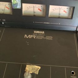 yamaha mr1642 mixing console
