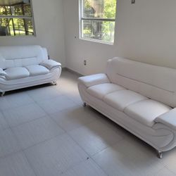 Brand New Sofa And Loveseat Set... Set De Sofa Y Loveseat Nuevos A Estrenar 