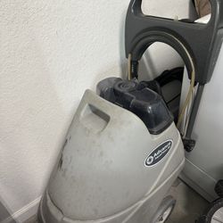 Extractor Carpet Machine 