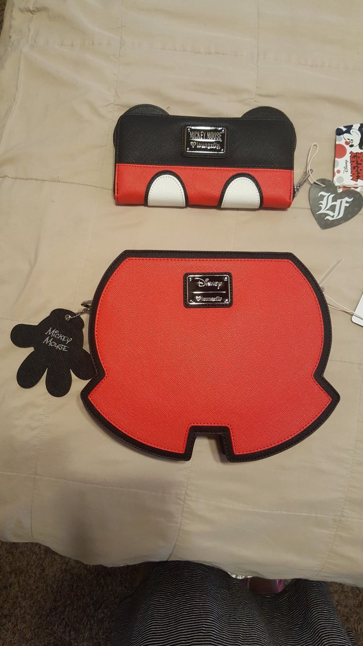 Disney Loungefly Mickey Mouse Minnie Mouse Wallet for Sale in Honolulu, HI  - OfferUp