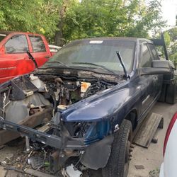 2004 Dodge Ram 3500 Dually Flatbed for Parts