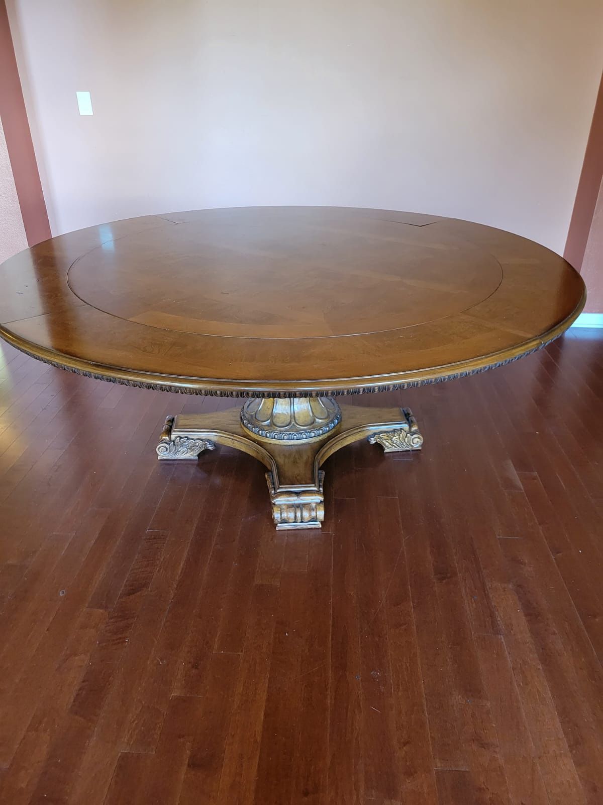 Wood Circle Dining Table 