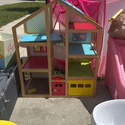 Melissa And Dough Dollhouse