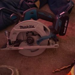Table Saw Makita