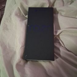 Razor 2025 Flip Phone New In Box !