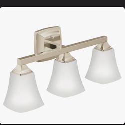 Vanity Light Moen Voss