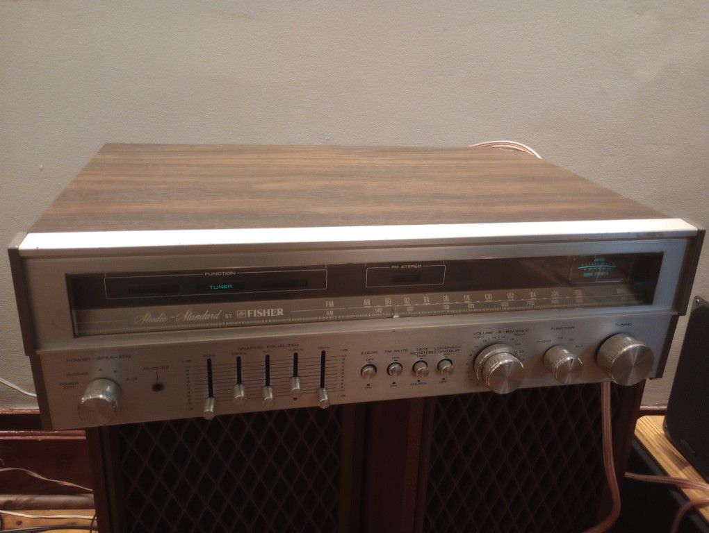 Vintage Fisher RS-2002 Stereo Receiver