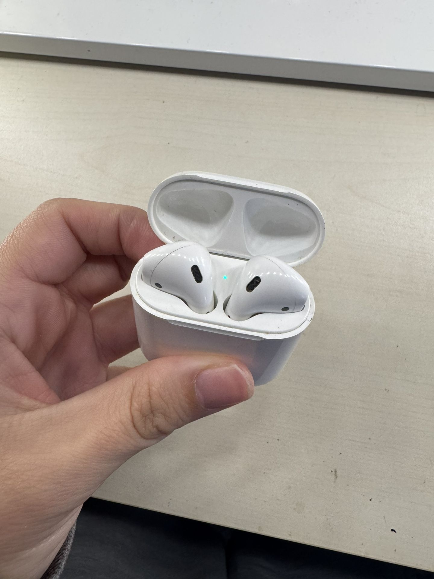 Airpods 1st Gen