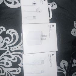 Wired ear Phones, USB C cable & Adapter 