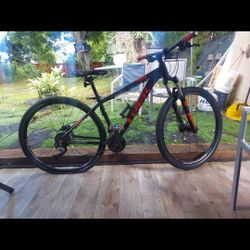 trek marlin 7  29 