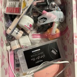 Beginner nail Tech Supplies 