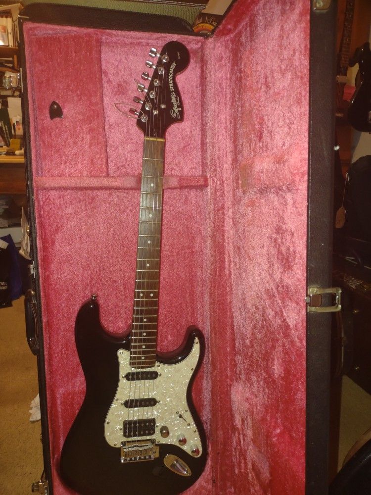 PINK Inside Vintage GR Hardwood Strat Guitar Case Also Blk Inner