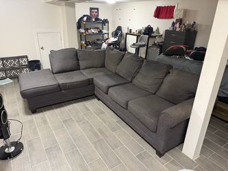 Sectional sofa and coffee table
