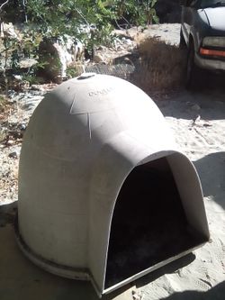Dog house