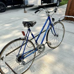 26” Vintage Womans Bike, Good Condition