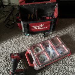 MILWAUKEE M18 FUEL IMPACT WITH TOOL BAG AND PACK OUT
