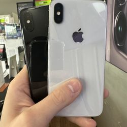 Unlocked iPhone X 64GB - All Colors