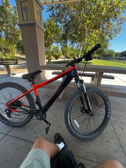 E bike hyper hero lectro