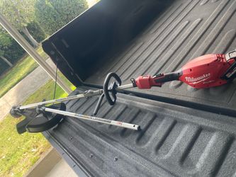 Milwaukee M 18 fuel string trim trimmer