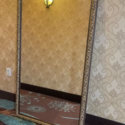 Furniture Liquidation: Premium Room Furniture & Fixtures – Multiple Pieces Available  