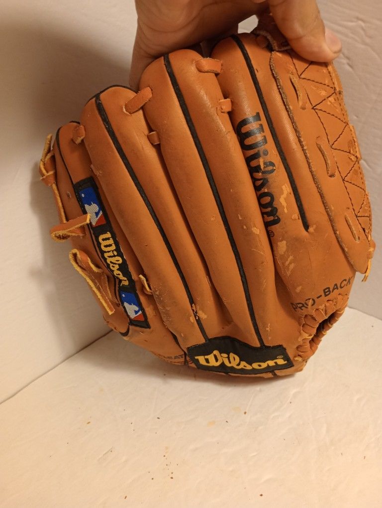Wilson Baseball Glove 11.5 inch