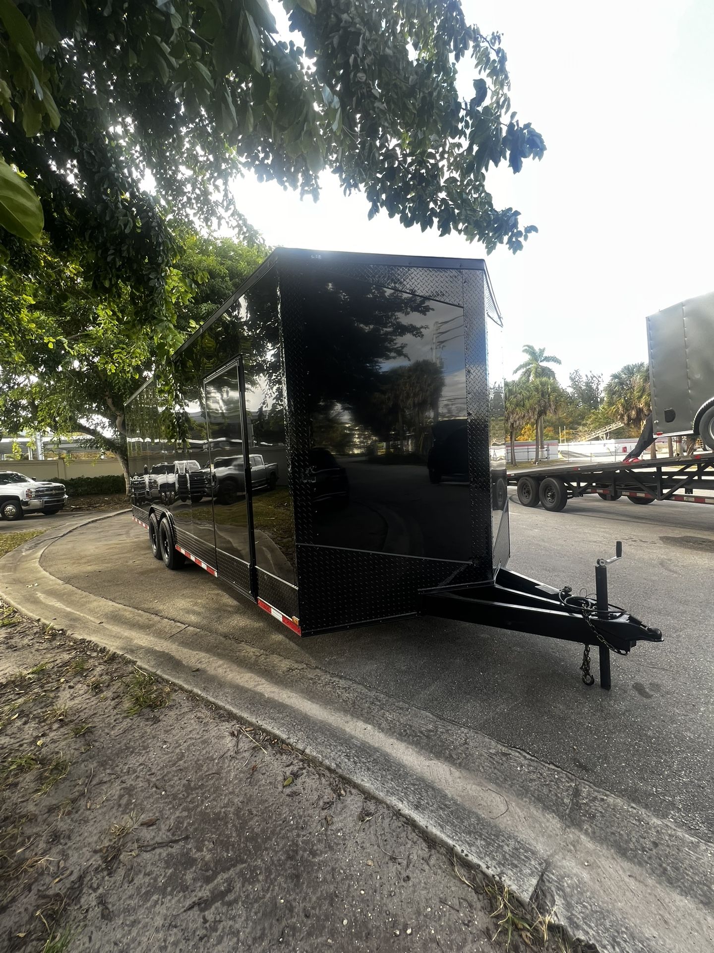 Enclosed Cargo Trailer 14,000lb 8.5x24