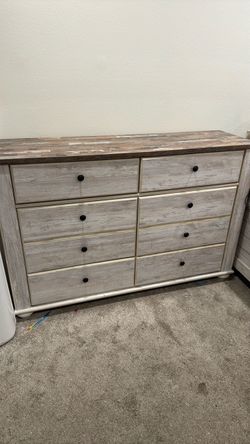 Dresser