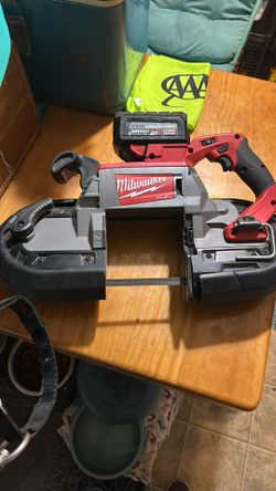 Milwaukee M18 Chordless Trigger Band Saw 