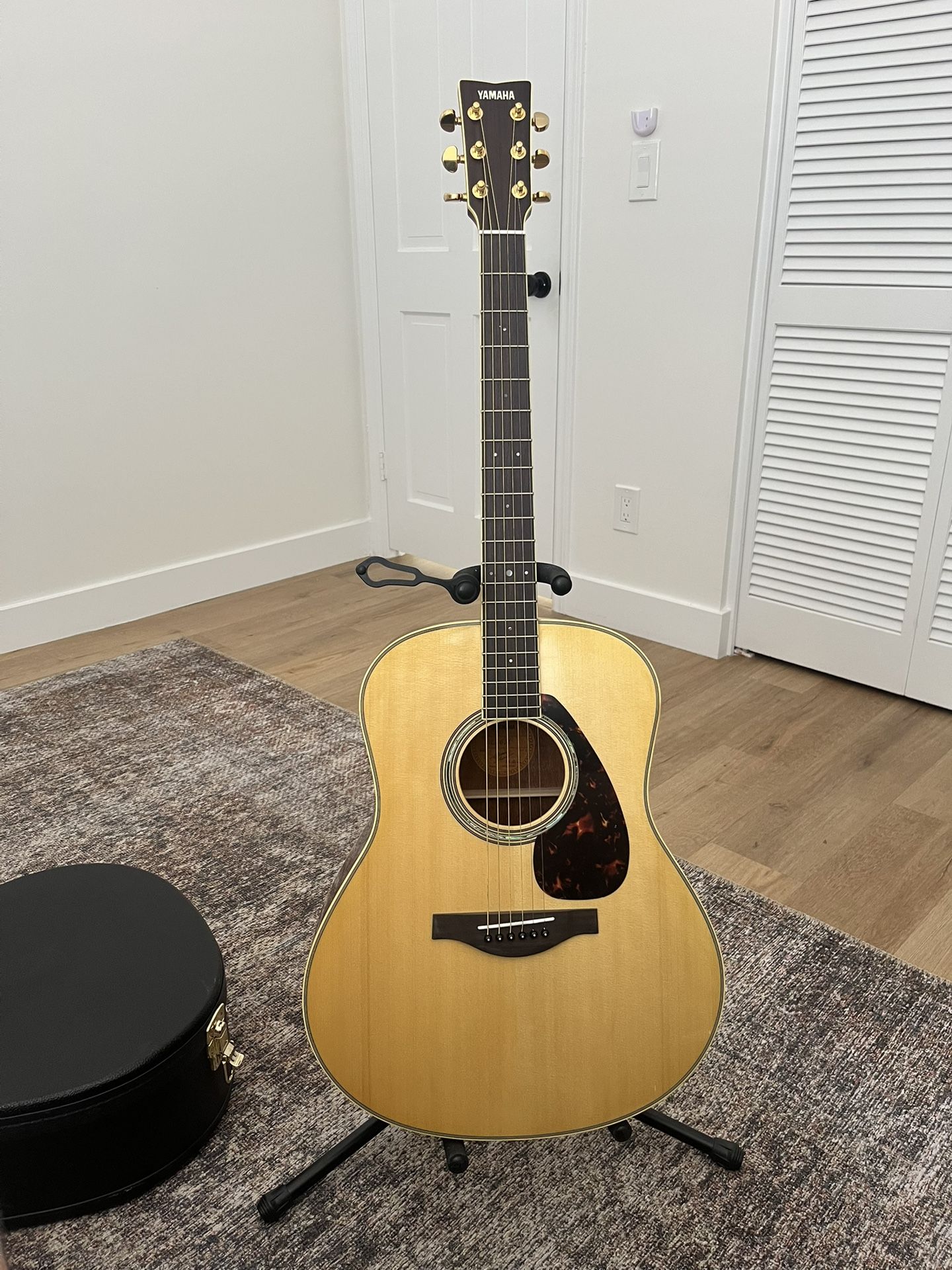 Yamaha LL6M Acoustic-Electric Guitar With Hard Case
