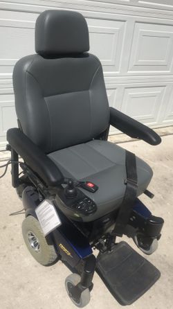 Invacare Pronto M71 with SureStep Power Wheelchair New Gel Batteries 300 lbs Capacity