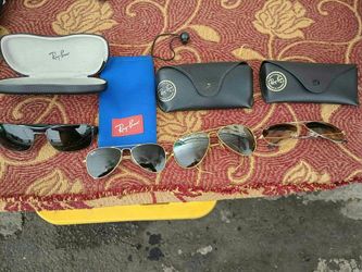 Different prices Ray-Ban Sunglasses Lot with Cases and more