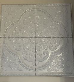 Metal Frame Decor (White)