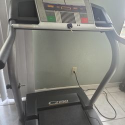 Foldable Treadmill With Adjustable Incline