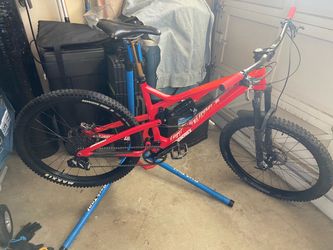 Diamondback Release 5c Full Suspension Carbon Fiber Mountain Bike