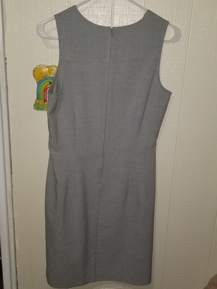 Dress never used gray size 11 and red size L $40