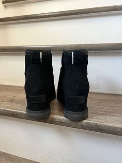 Women Black Wedge Uggs