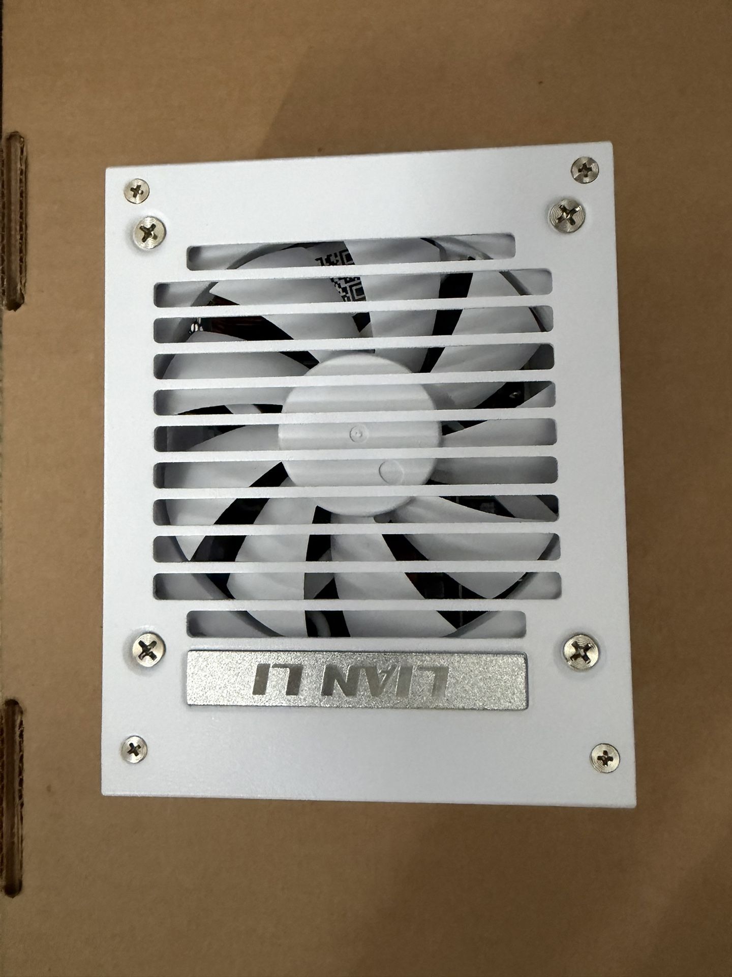 LIAN Li Sp750 Sfx Power Supply