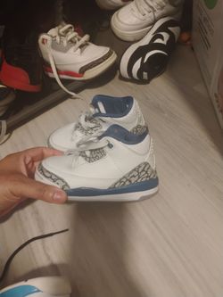 Selling both shoes