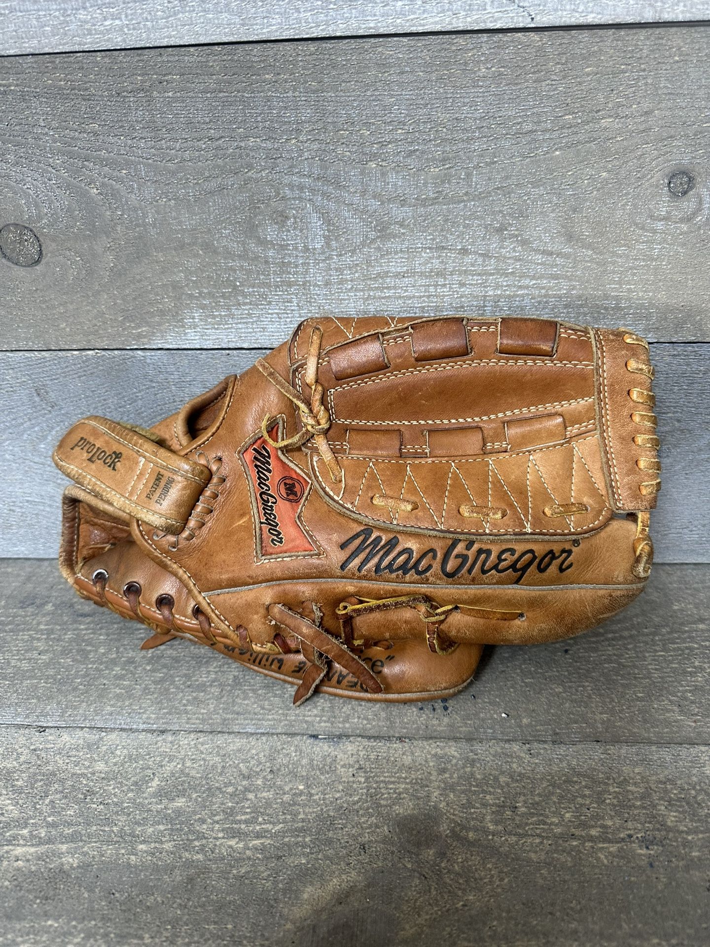 Vintage MacGregor G2F Hatchback Softball Glove 12" RHT Leather Bill Buckner