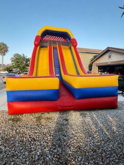 Inflatable Dual Lane Slide
