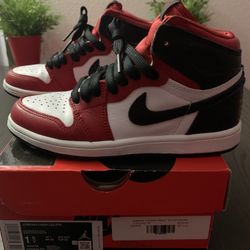 Nike Air Jordan Retro 1 (PS)