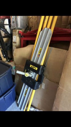 Gator by Kraft Tool GF11200 Bull Float Kit, yellow, slightly used