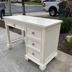 Shabby chic desk