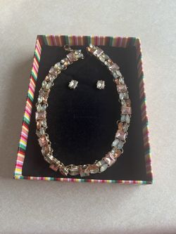 Very Nice Jewelry Set . 