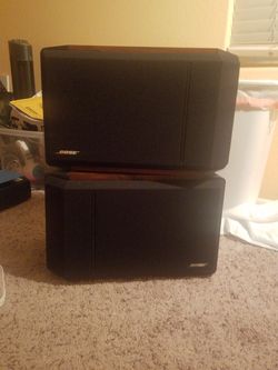 Bose 301 speaker set brand new