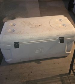 Extra Large Igloo Ice Chest
