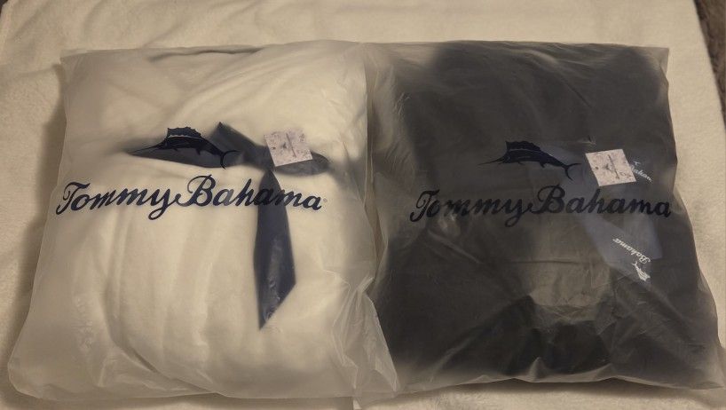TOMMY BAHAMA BATHROBES