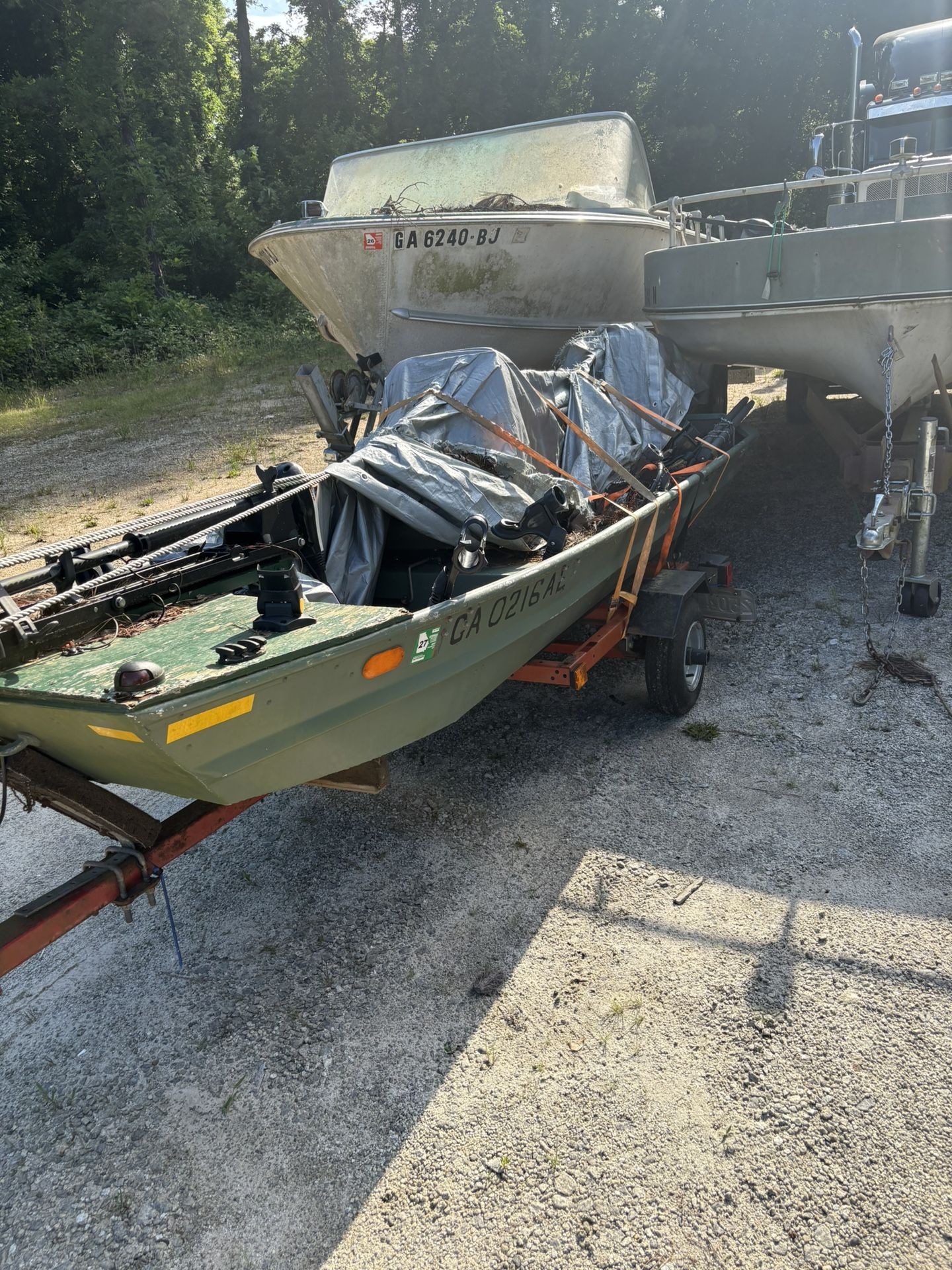 FISHING BOAT W/ TRAILER FOR SELL