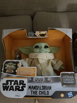 Mandorian Grogu Animatronic