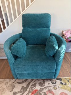 Swivel Glider Recliner With USB
